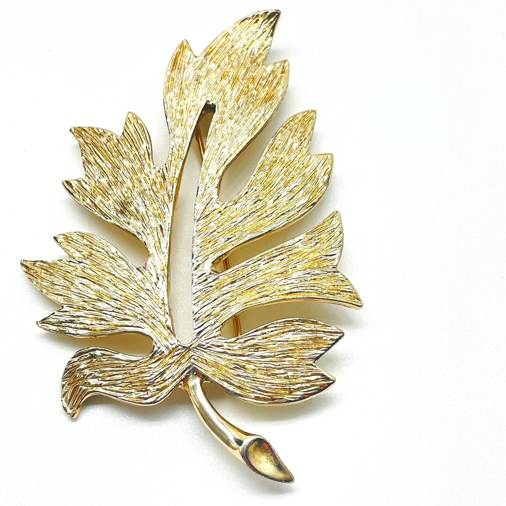 EMMONS Signed Gold Tone Leaf Brooch Textured Openwork Vintage Mid Century Pin